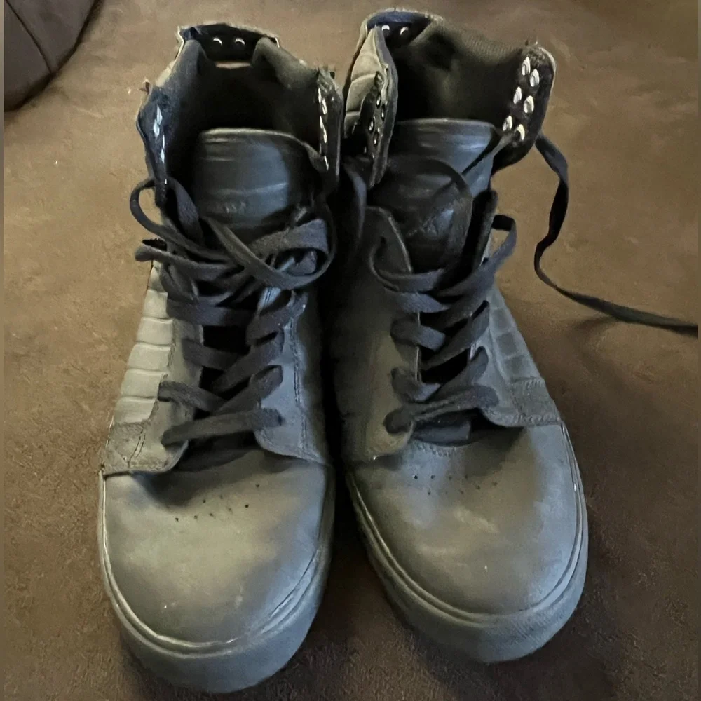 Supra Black High-Top Sneakers- men’s size 9 - Picture 1 of 7
